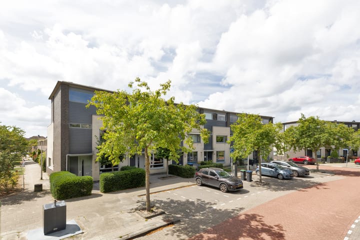 Sluisleede 49 in Barendrecht photo