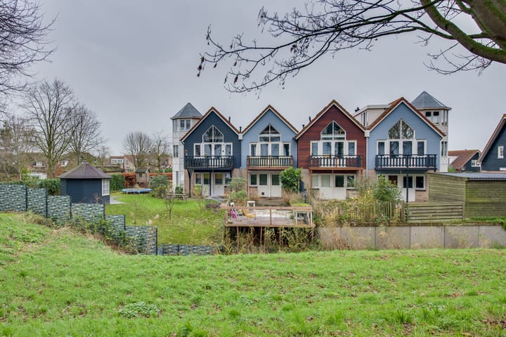 Sluuslaan 3 in Middelharnis