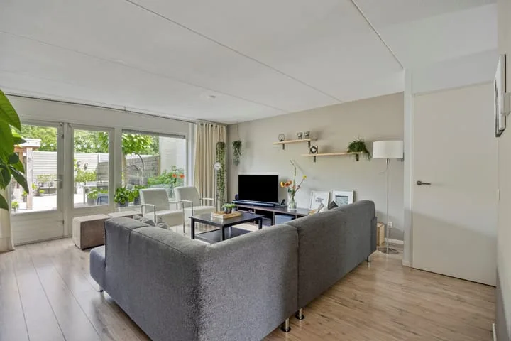 Smaragd 65 Zeewolde thumbnail 11