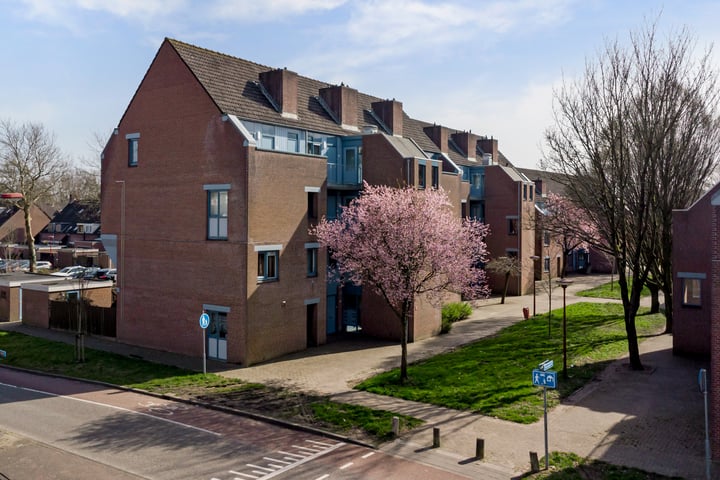 Smaragddrift 35 in Nieuwegein foto