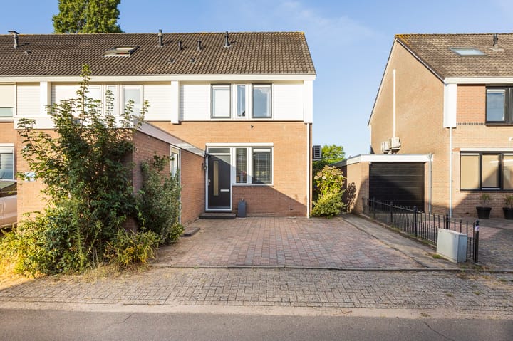Smaragdstraat 12 in Ede photo