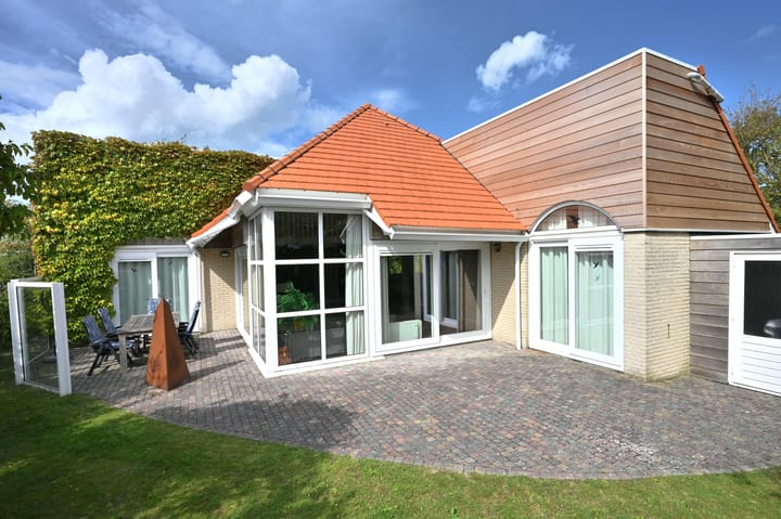 Sneeuwgors 7 in Zoutelande Foto