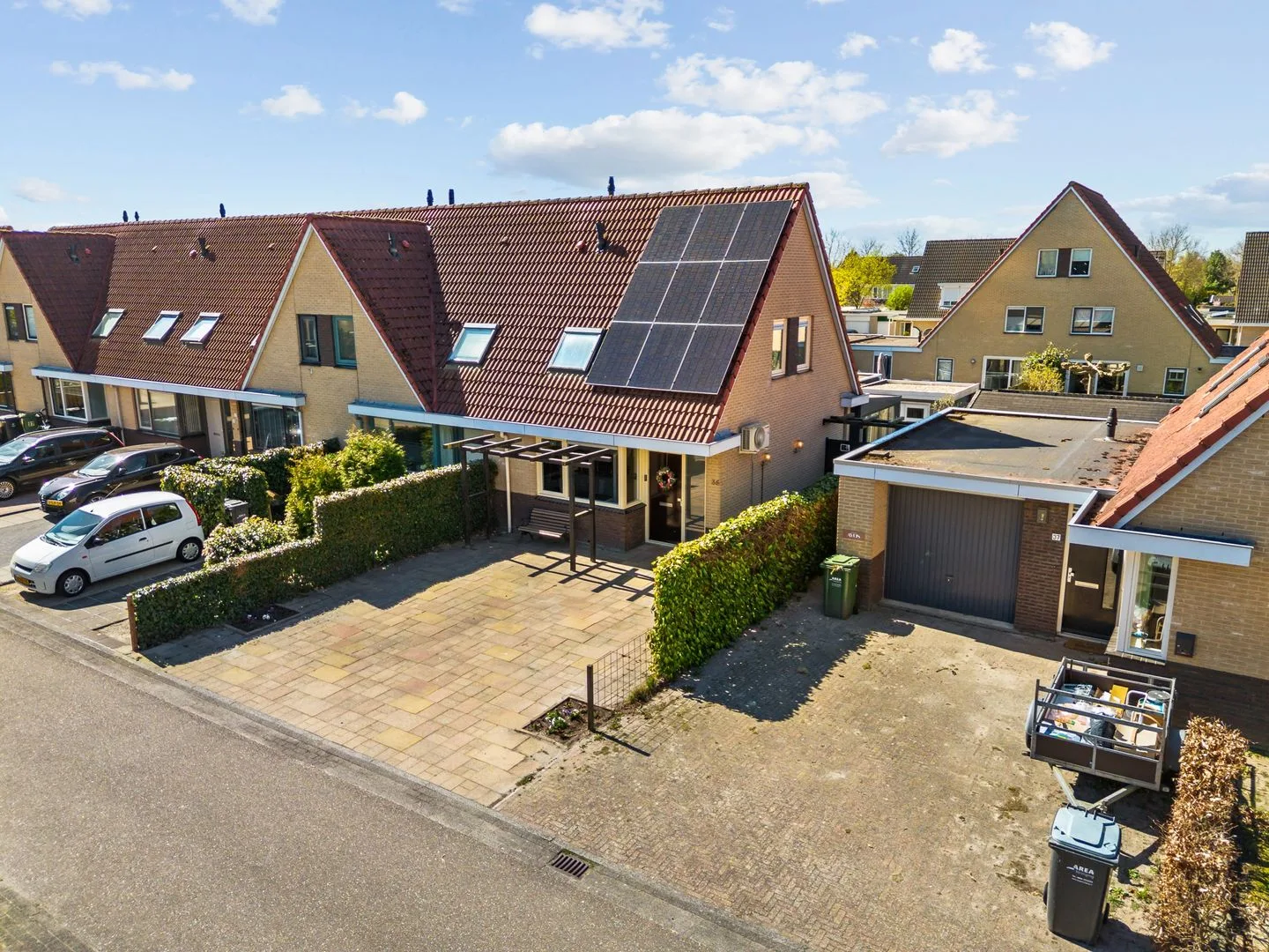 Sodalietdreef 35 en Emmen