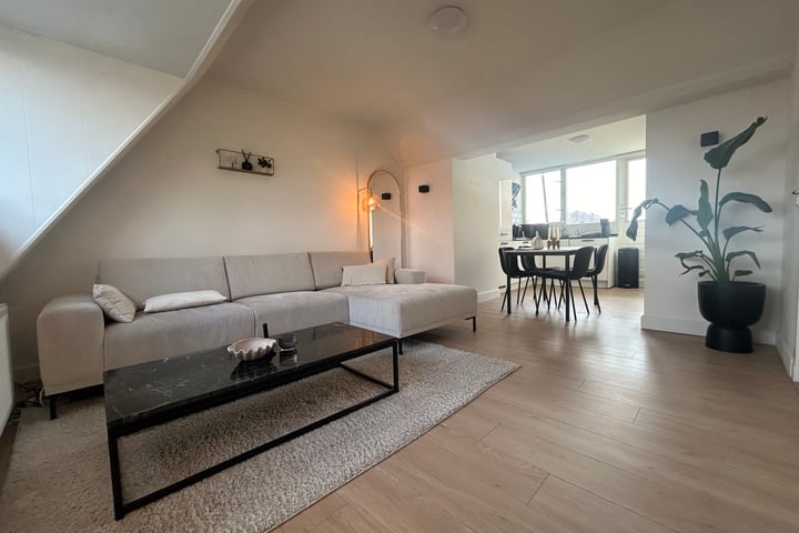 Photo of property Soestdijksekade 733B, 's-Gravenhage