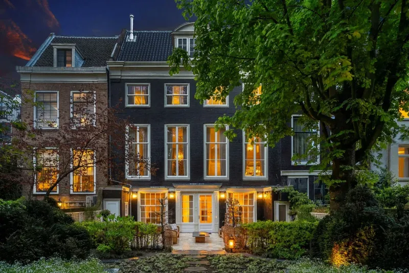 Office photo of Sotheby's Realty Makelaars Amsterdam