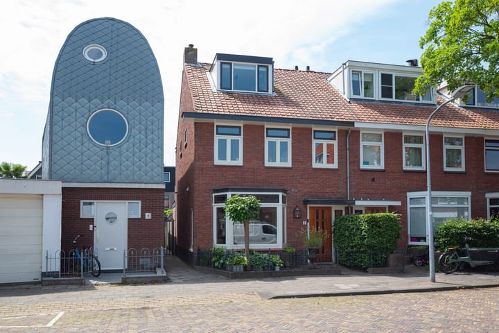Spaarnrijkstraat 3 dans Haarlem photo