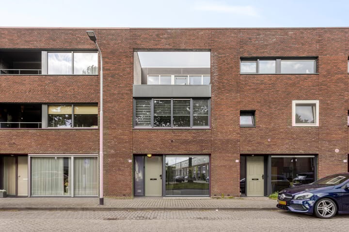 Spaarnwoudelaan 129 in Tilburg