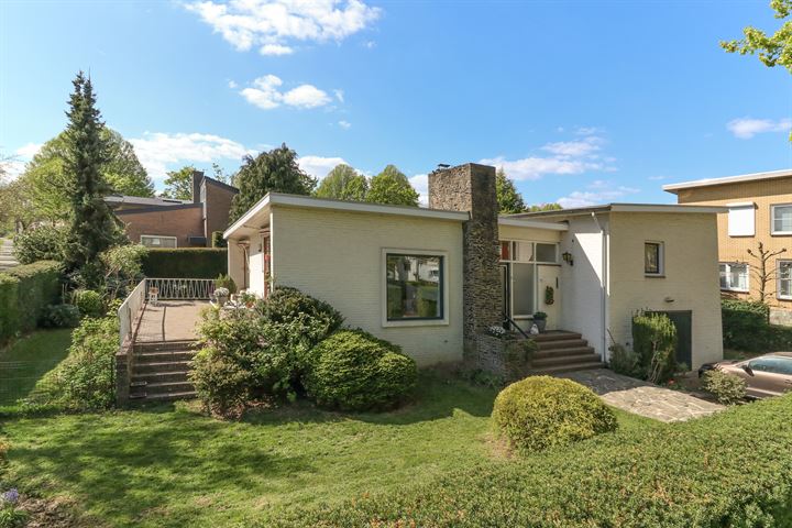 Spaubeeklaan 44 dans Geleen photo