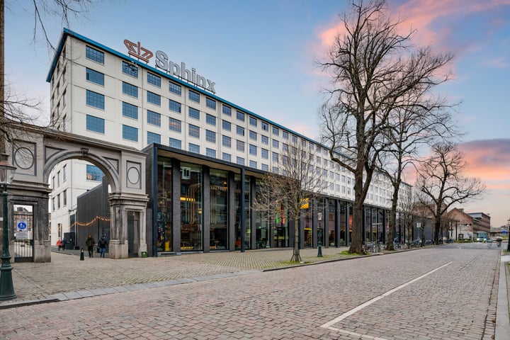 Sphinxcour 6H-04 in Maastricht photo