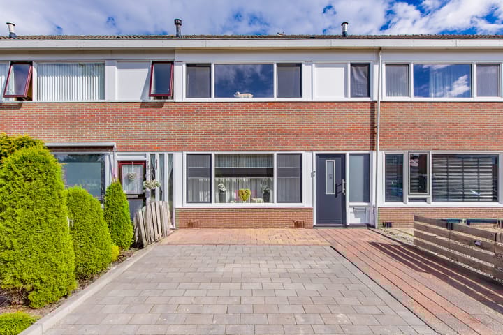 Spoetnikstraat 75 in Oude Pekela Foto