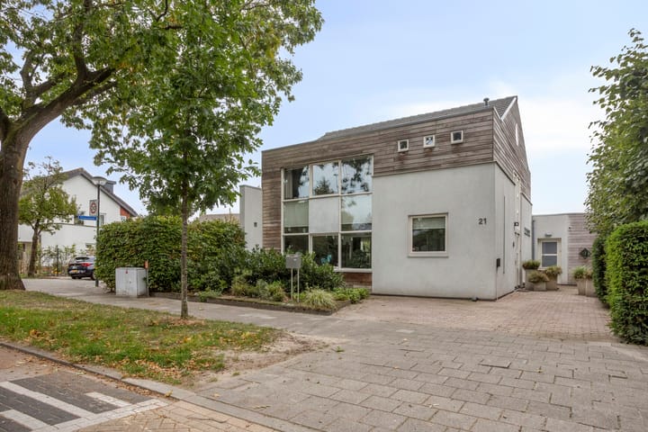 Spoorbaan 21 in Goirle Foto