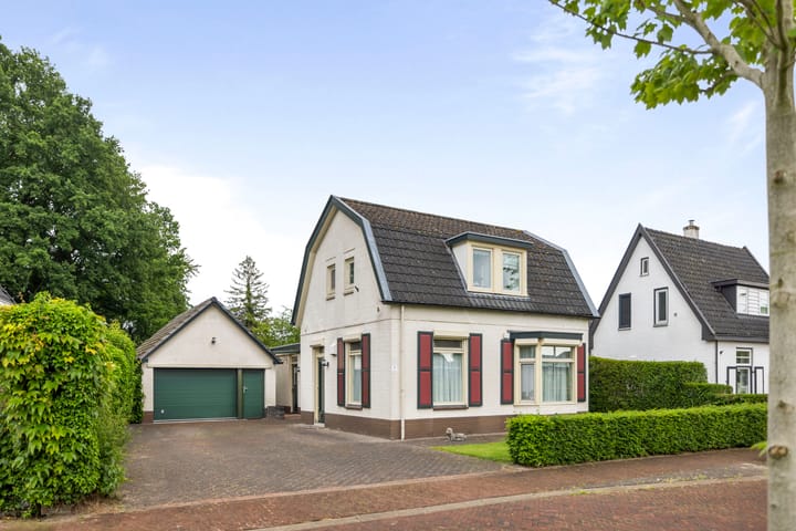 Spoorstraat 1a in Olst Foto