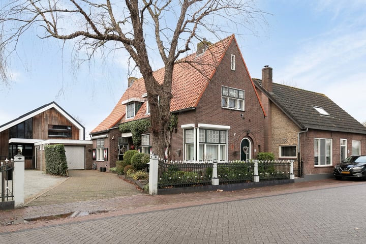 Spoorstraat 8 in Waspik Foto