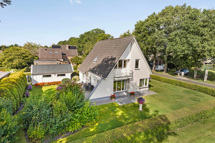 Sportparklaan 1 en Schoonoord foto