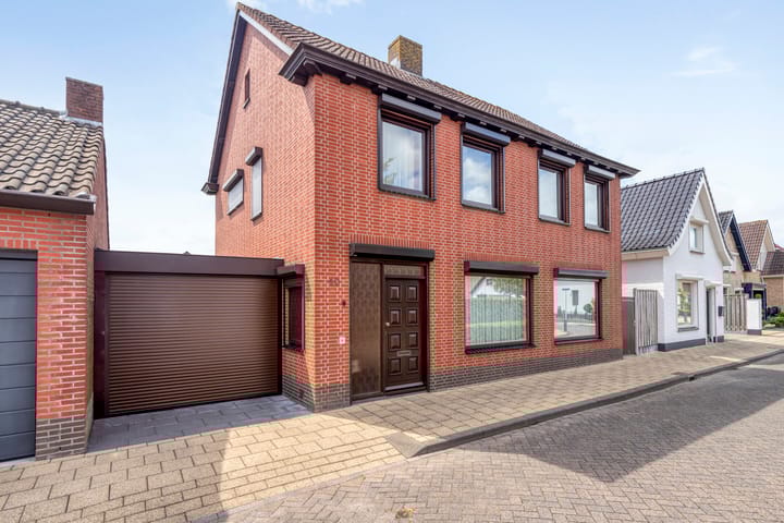 Sportparkstraat 40 in St. Willebrord Foto