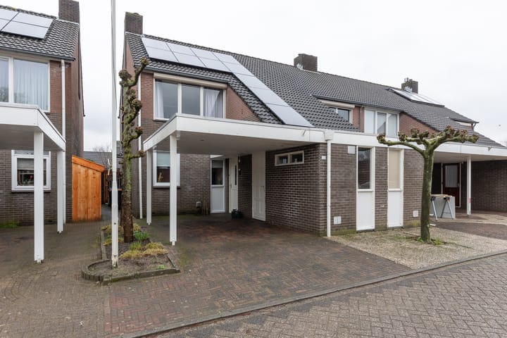 Spreeuwstraat 24 in Winterswijk photo