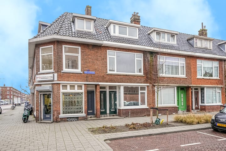 Spruytstraat 39B in Rotterdam photo