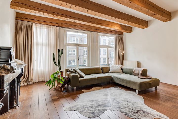 Spuistraat 34C in Amsterdam Foto