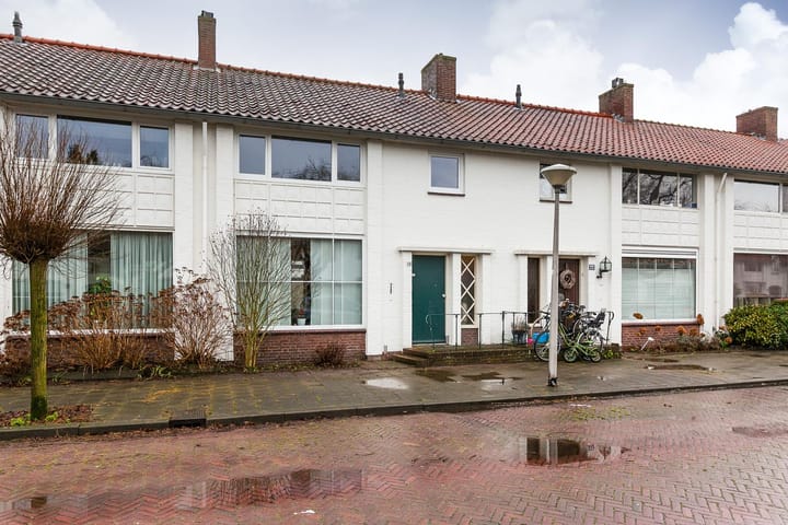 St Adelbertuslaan 25 in Eindhoven