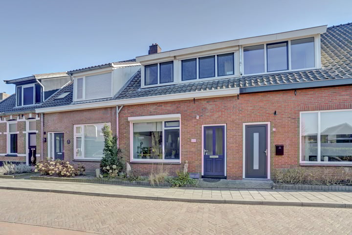 St Annabrinkstraat 23 in Delden Foto