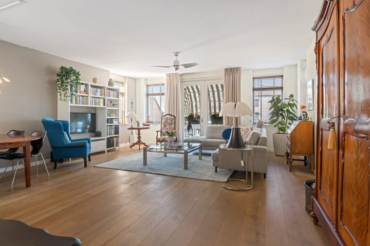 St. Janstraat 52a dans Hoeven photo