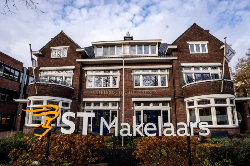 Bürofoto von ST Makelaars