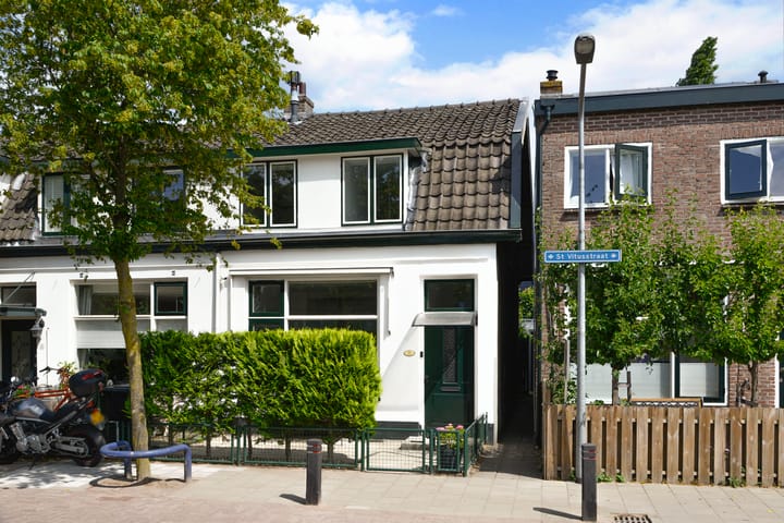 St. Vitusstraat 33 in Hilversum Foto