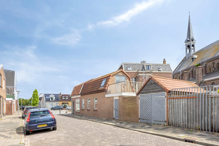 Stakman Bossestraat 35 in Den Helder Foto