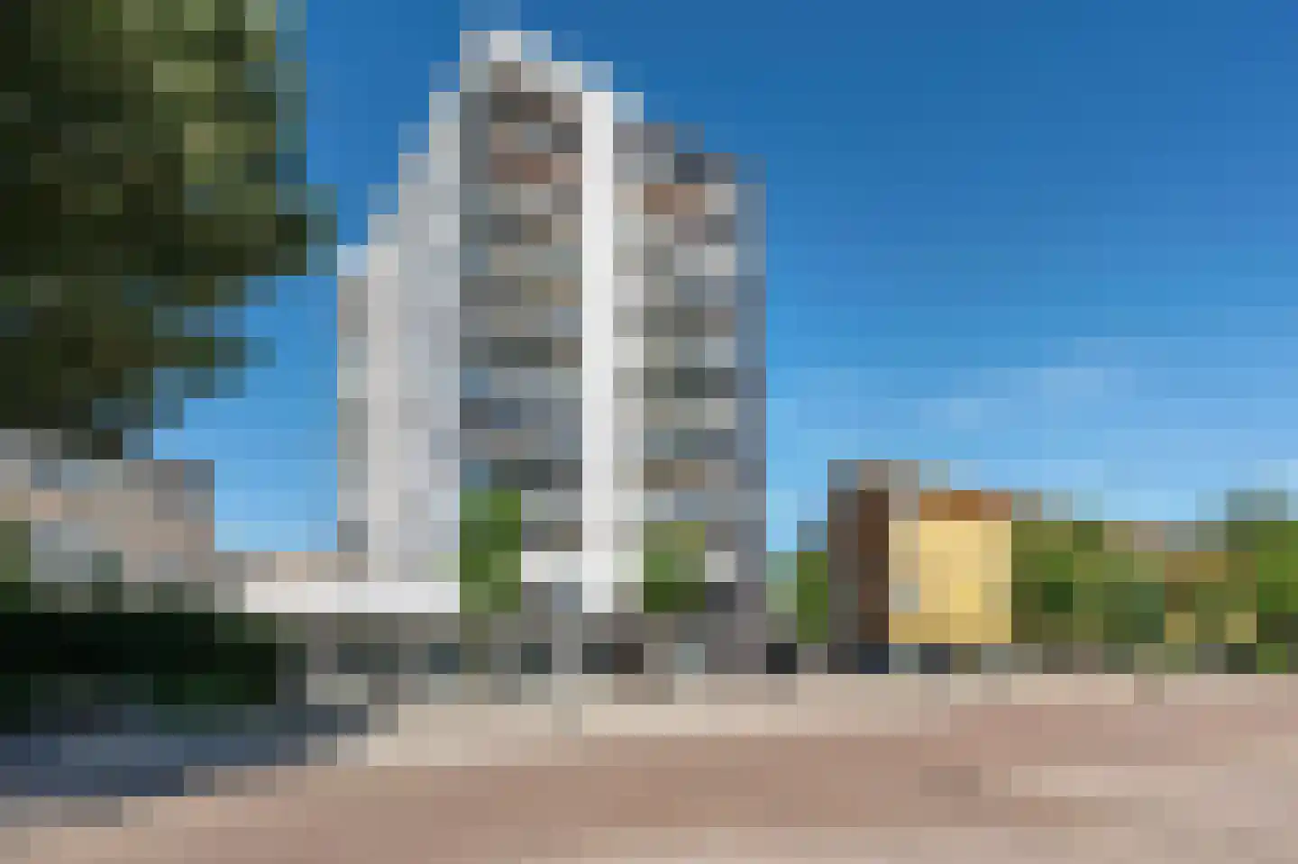 Stationsplein 15 en Emmen