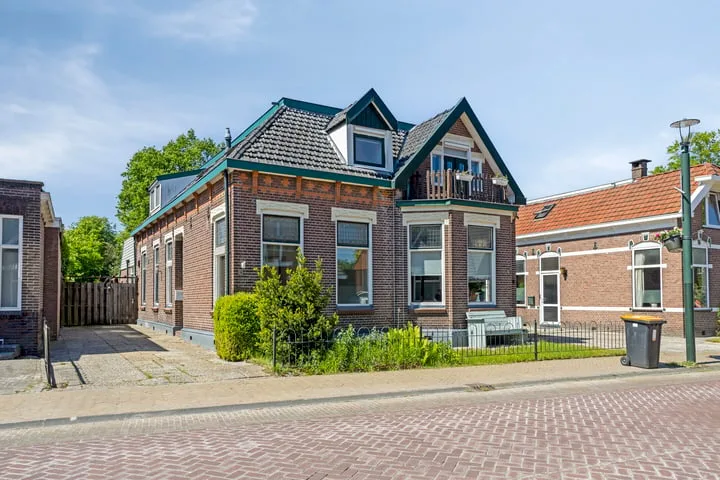 Stationsstraat 10 en Gieten