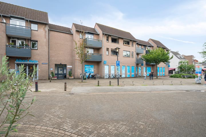 Stationsstraat 116g en Elsloo foto