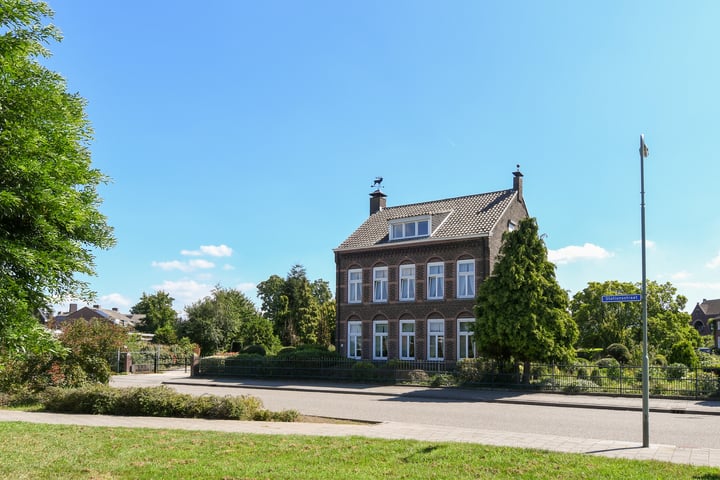 Stationsstraat 2 en Swalmen foto