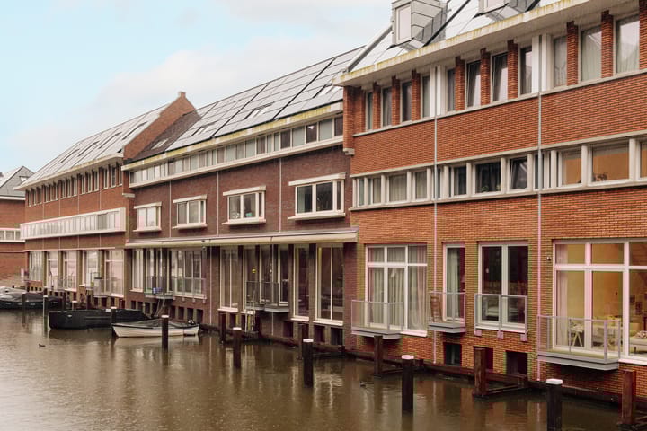 Stettineiland 85 in Amsterdam photo