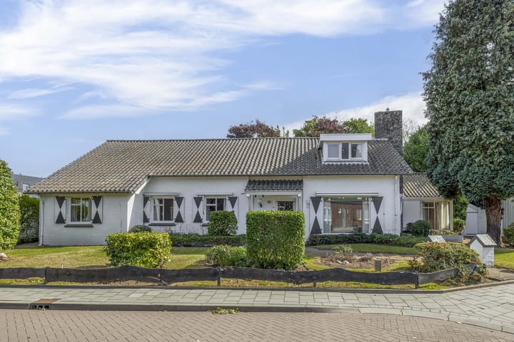 Stijn Streuvelslaan 50 in Deurne Foto