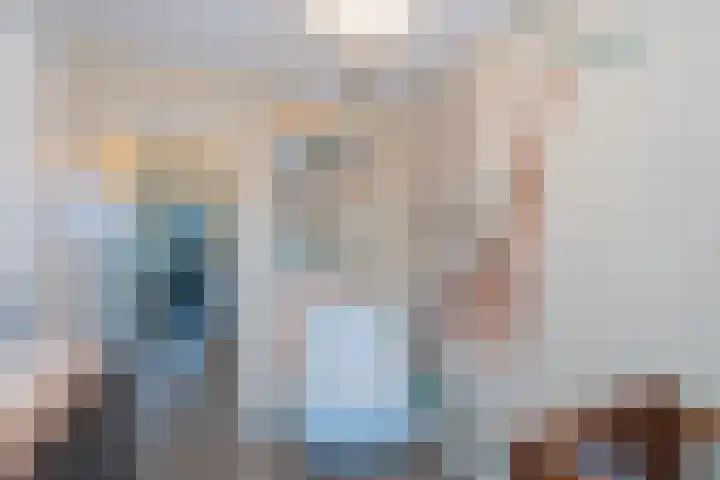 Stokroos 8 Noordwijkerhout thumbnail 18