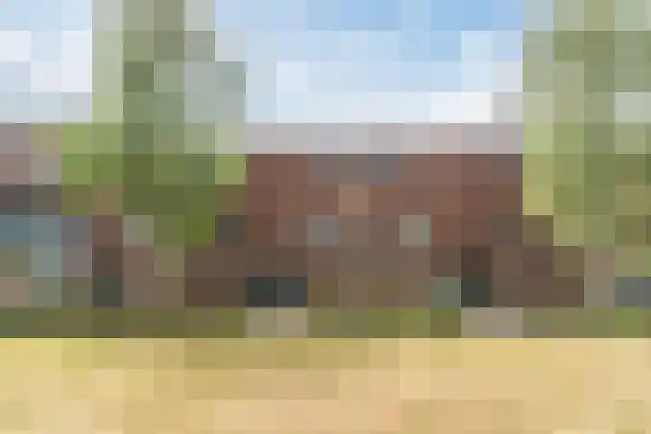 Stoomlederplein 35 en Rijen