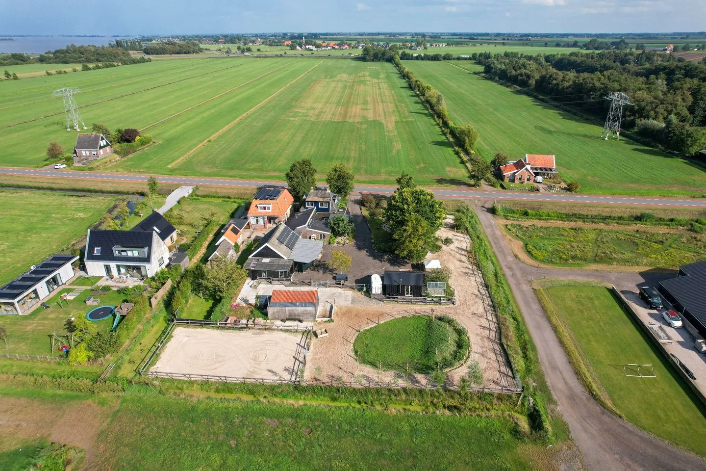 Straatweg 3 in Follega