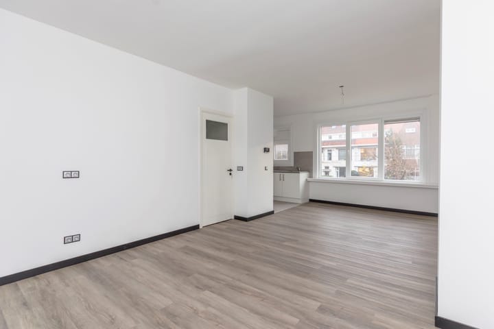 Straatweg 61B in Rotterdam