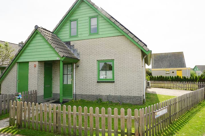 Strandslag 39 in Julianadorp Foto