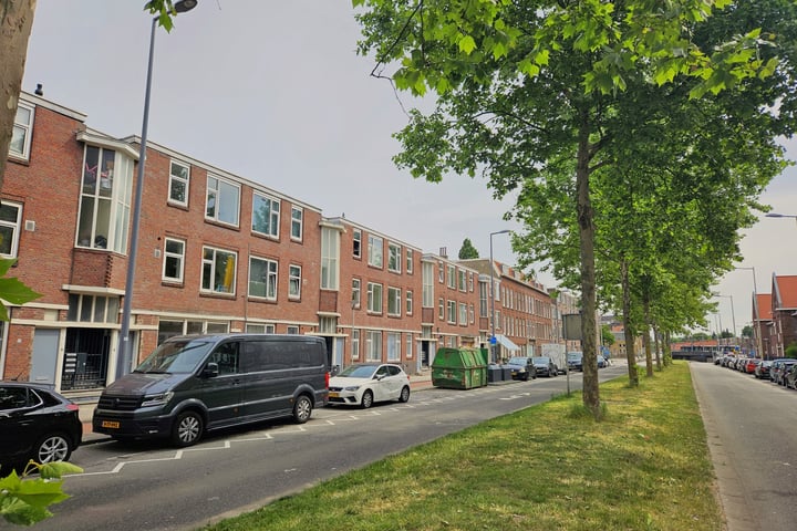 Strevelsweg 23C in Rotterdam photo