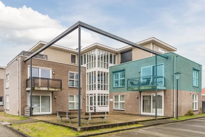 Strohuls 101 en Asten