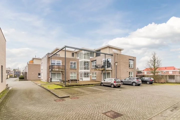 Strohuls 101 Asten thumbnail 48