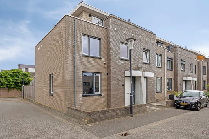 Strohuls 105 in Asten Foto