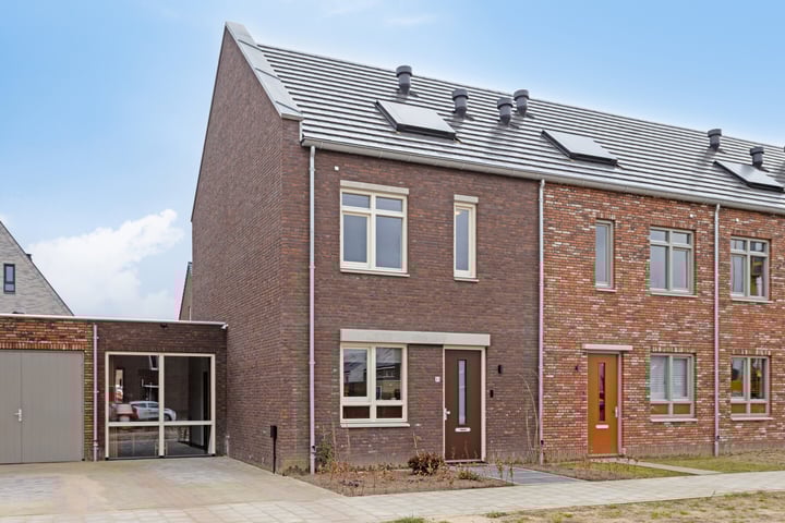 Struisgras 31 in Heesch Foto