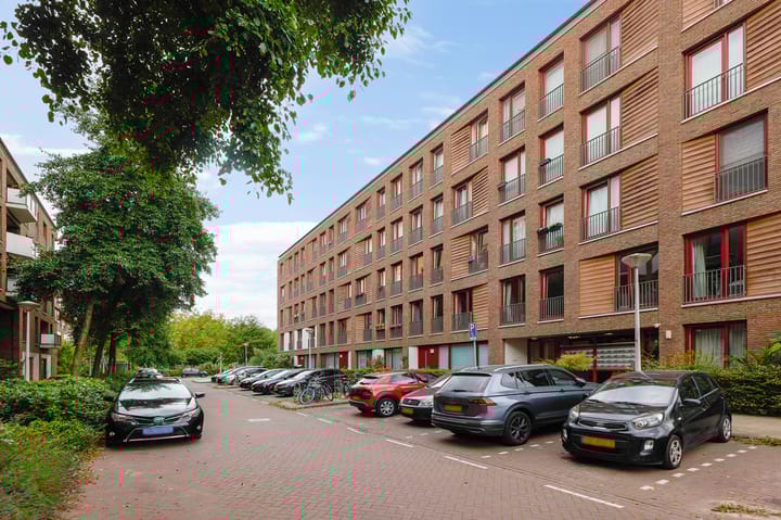 Suze Robertsonstraat 29 en Amsterdam foto