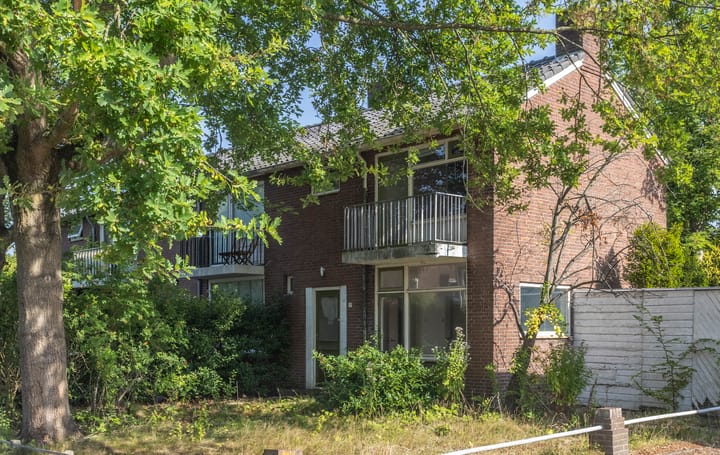 Swammerdamstraat 1A in Badhoevedorp foto