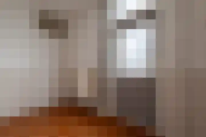 't Emmerrik 11 Tolbert thumbnail 10