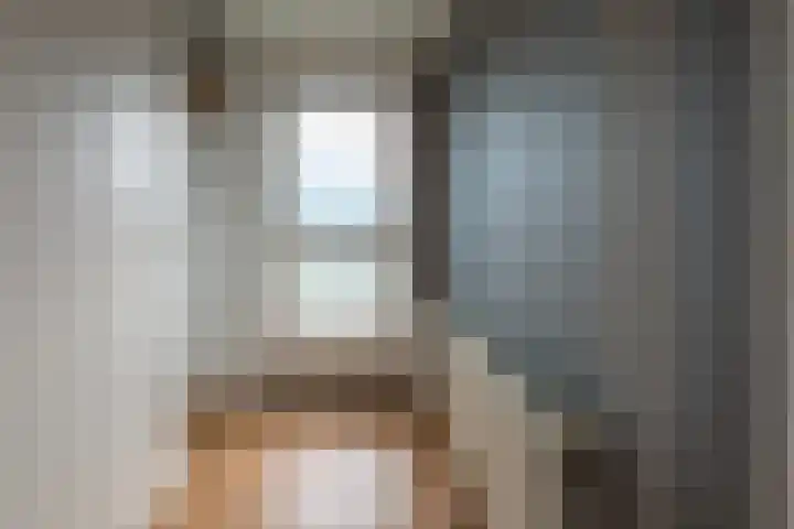 't Emmerrik 11 Tolbert thumbnail 8