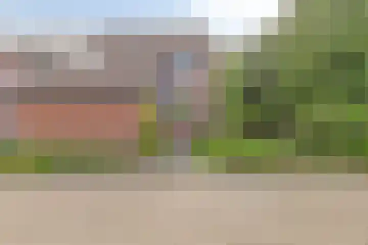 't Emmerrik 16 Tolbert thumbnail 30