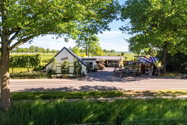 Photo of property 't West 21, Donkerbroek